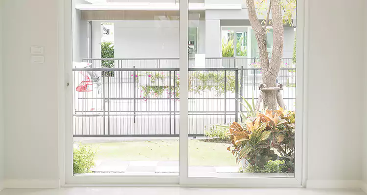 Balcony Screen Door Repair in Burlingame, CA