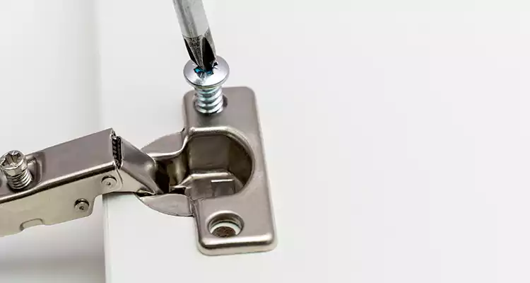 Screen Door Hinge Repair in Burlingame, CA