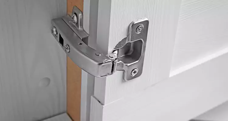 Shower Door Hinge Replacement in Burlingame, CA