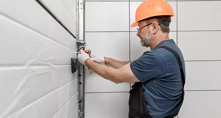Emergency Garage Door Repair in Burlingame, CA