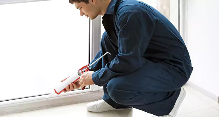 Window Glass Caulk Repair in Burlingame, CA