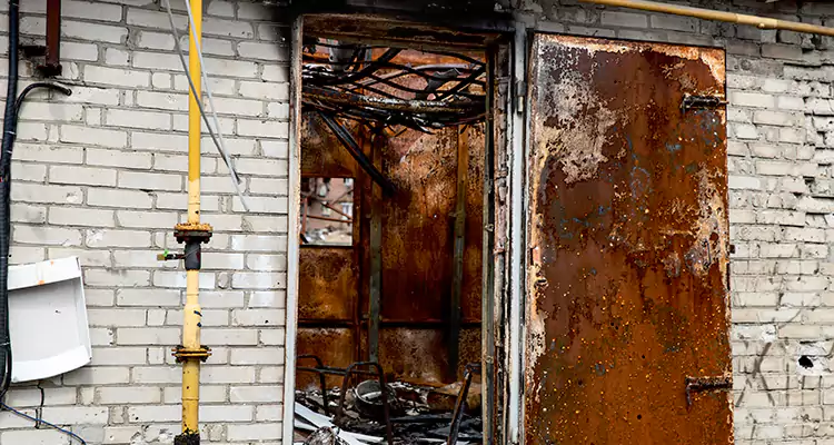Metal Door Rust Repair in Burlingame, CA
