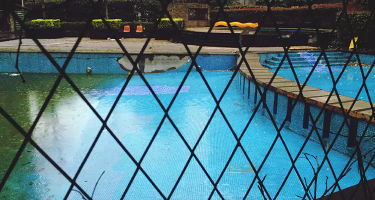 Lanai Screen Repair in Burlingame, CA